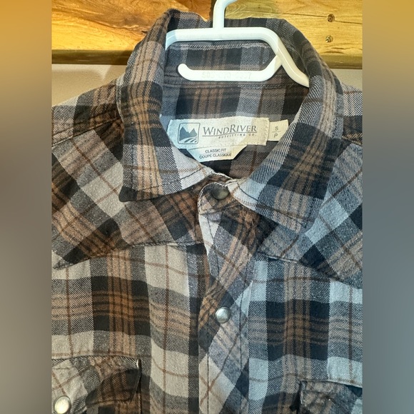 Wind River men’s small brown plaid flannel - Picture 2 of 3